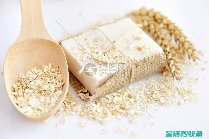 如何使用天然材料清洁淋浴房玻璃 (如何使用天然气的步骤)